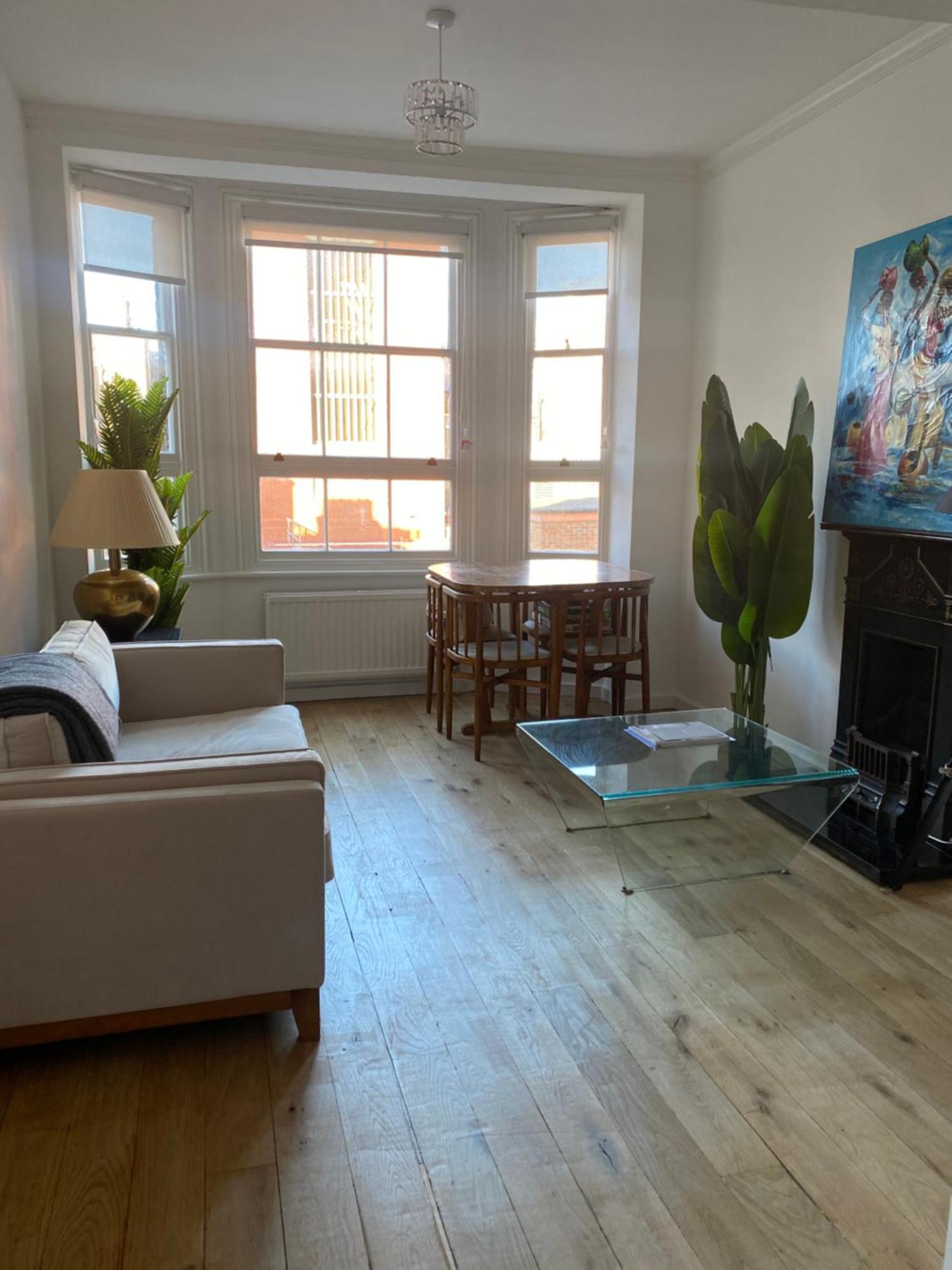 Mayfair - Two Bed, One Bath London